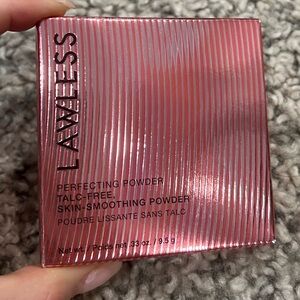 BRAND NEW lawless powder light medium